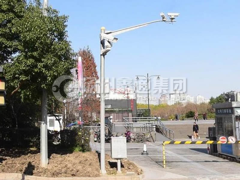 DJG-024，電子警察桿，治安監(jiān)控桿