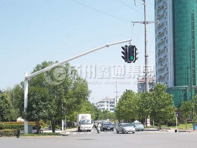 XHDG-047，吊籠式信號燈桿